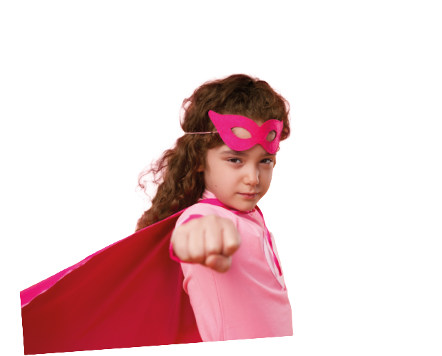 Dziecko w różowym stroju superbohaterki